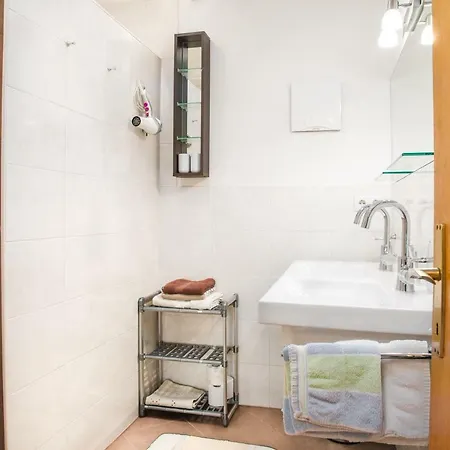 Apartment Schwarzenauer Fuegen